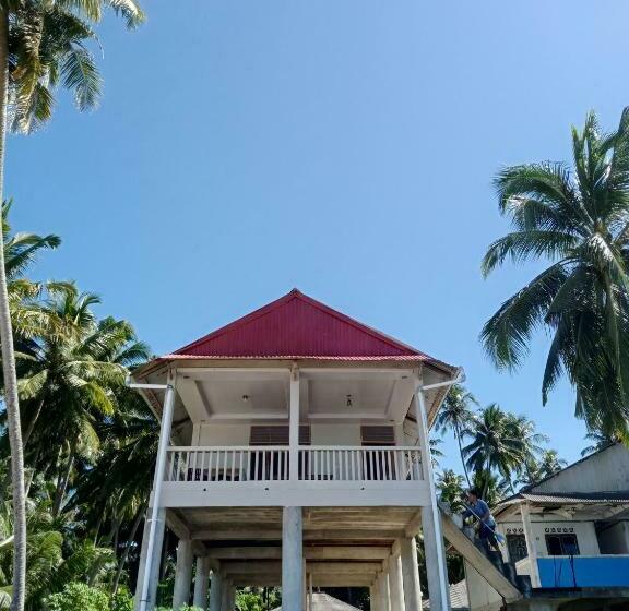 پانسیون Yohanes Guest House Sorake Surf Nias