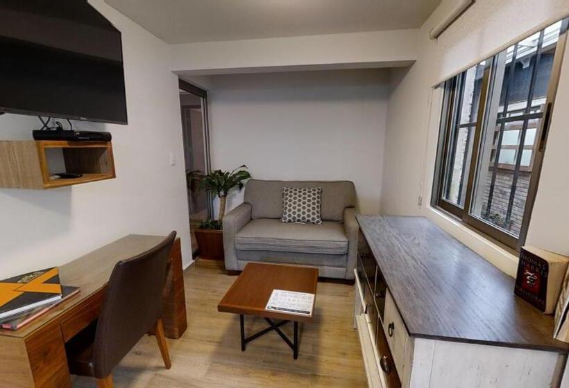 Hotel Tokio Suites
