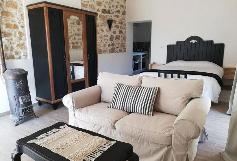 פנסיון Bramasole Charming House