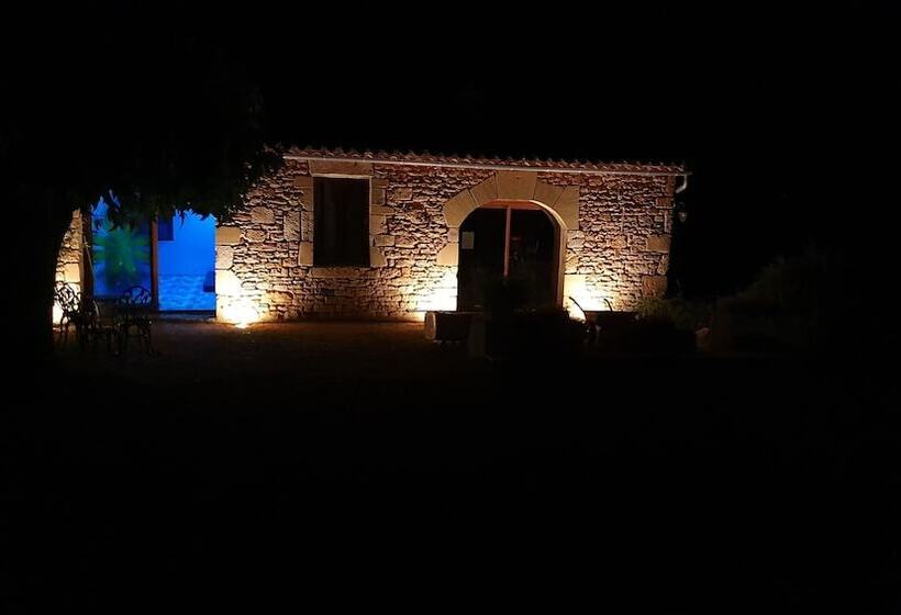 Пансион Domaine Du Cardou