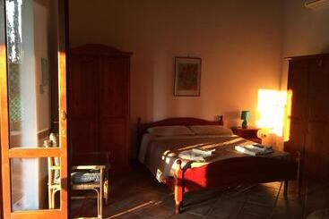 تختخواب و صبحانه Giunti Agriturismo & Camere