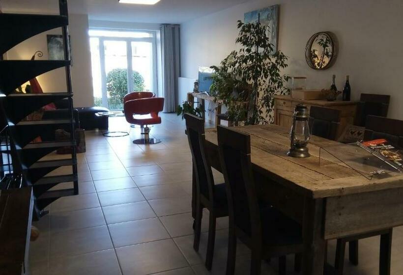 ベッドアンドブレックファースト La Vigneronne