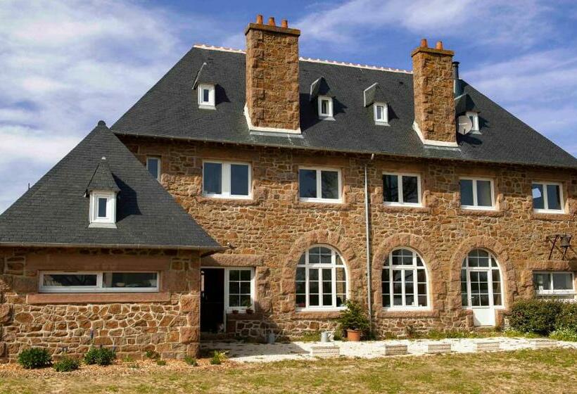 مبيت وإفطار Le Presbytère Du Talbert