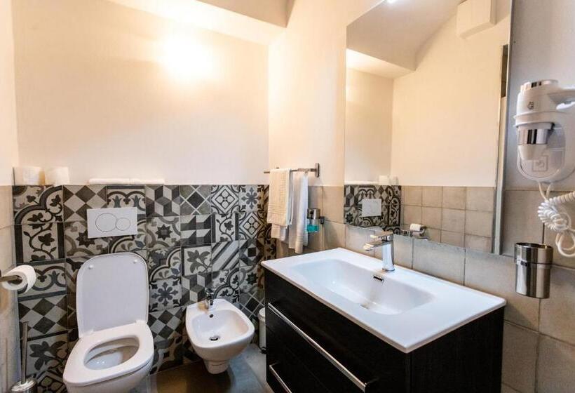 پانسیون Alpencity Suites