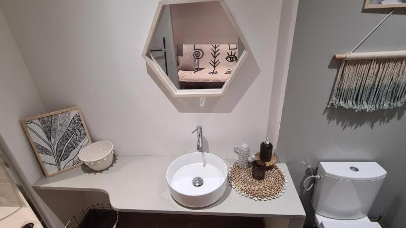 پانسیون Les Chemins D Elika