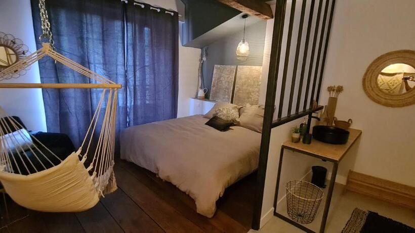 پانسیون Les Chemins D Elika