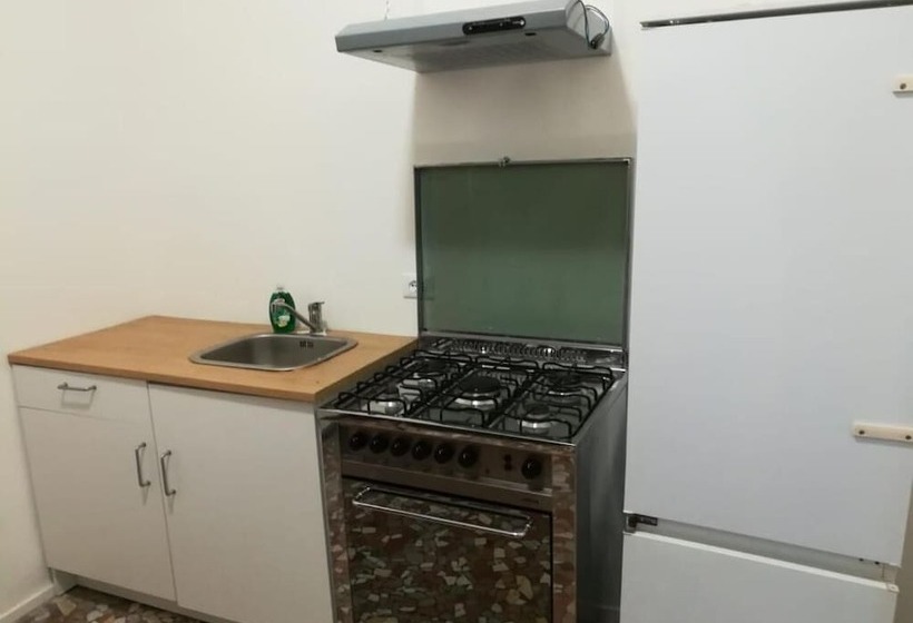 پانسیون Venice View Guesthouse