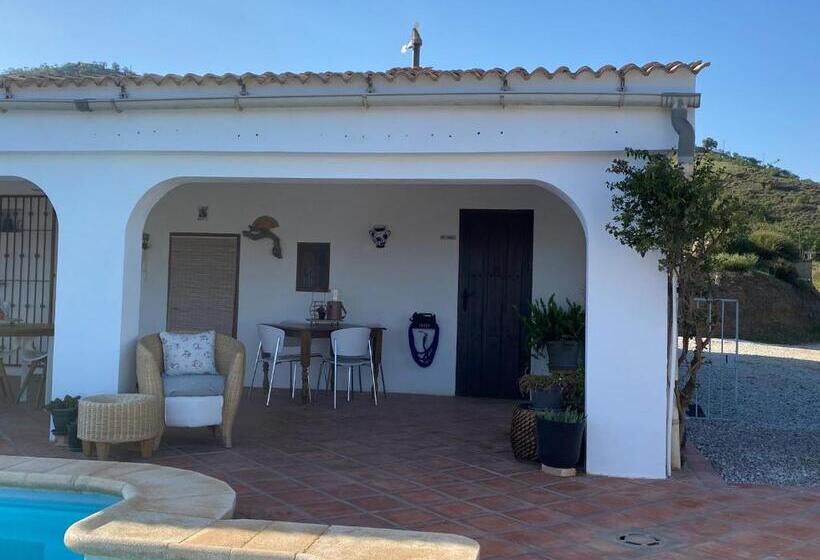 مبيت وإفطار Casa La Quinta