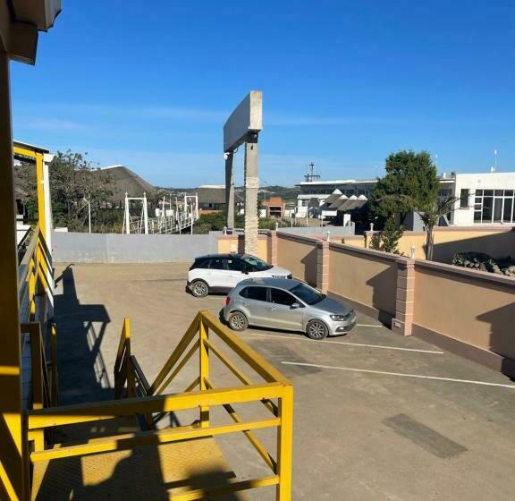 تختخواب و صبحانه The View Guesthouse