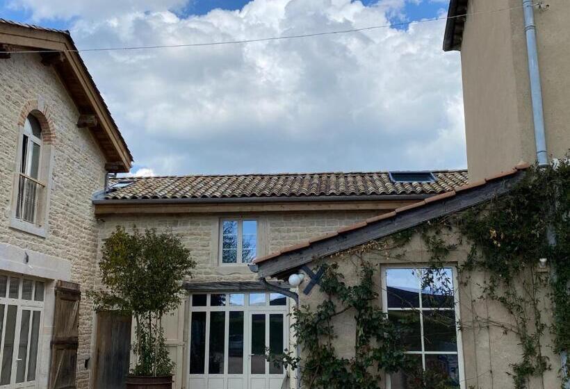 ペンション Château De Chatenay   Macon