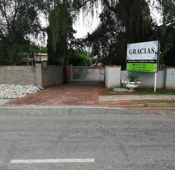 پانسیون Gracias Guest House