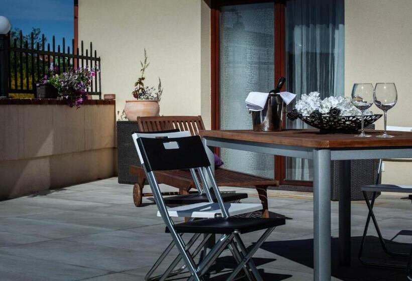 پانسیون Penzion A Restaurace Feldsberg