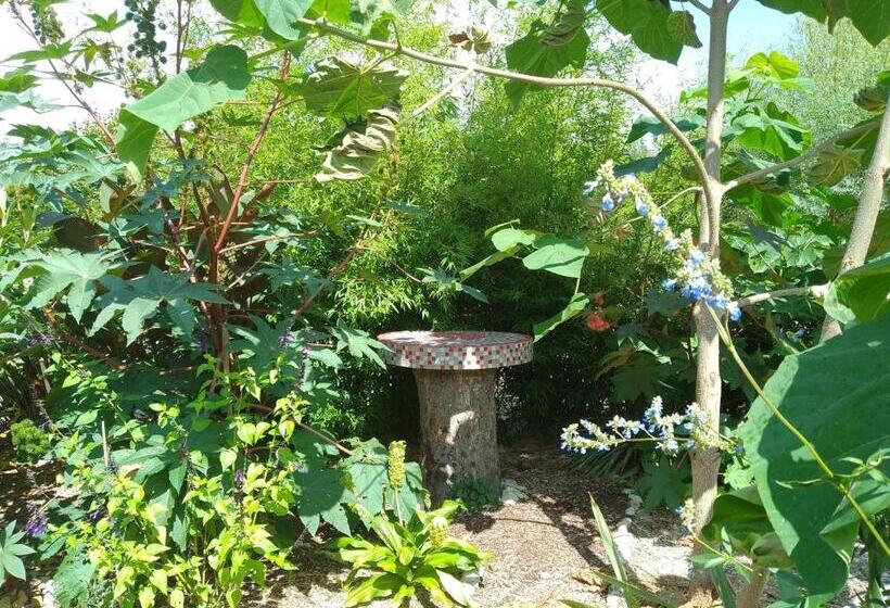 פנסיון The Piggeries At La Maison Tumtum Arbre