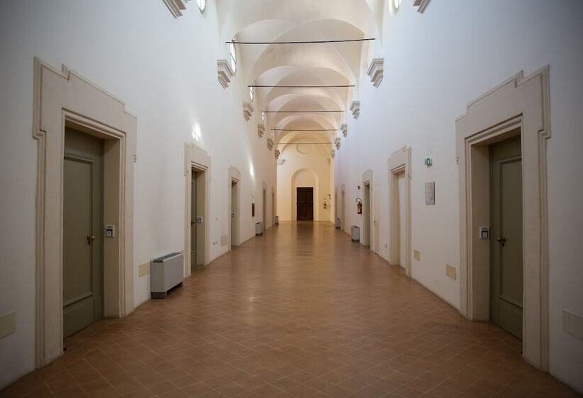 הוסטל Antico Convento San Francesco