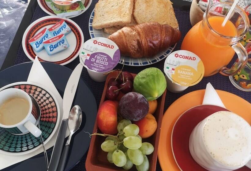 تختخواب و صبحانه La Terrazza