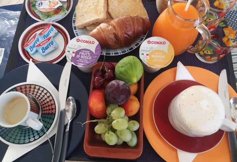 تختخواب و صبحانه La Terrazza