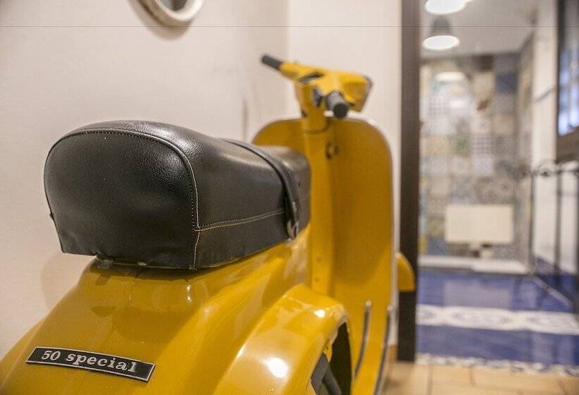 تختخواب و صبحانه Porta Di Castro Boutique