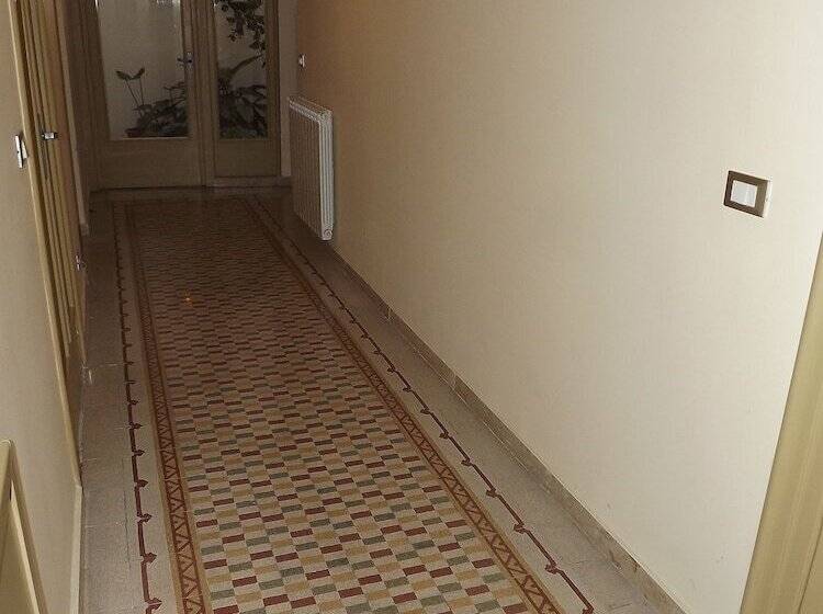 تختخواب و صبحانه I Cavalieri Di Malta
