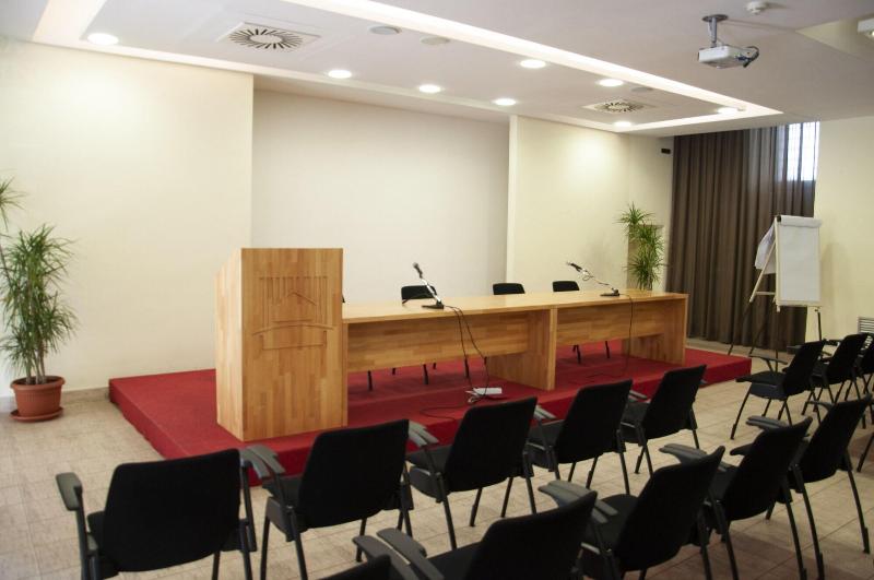 مسافرخانه Roma Scout Center
