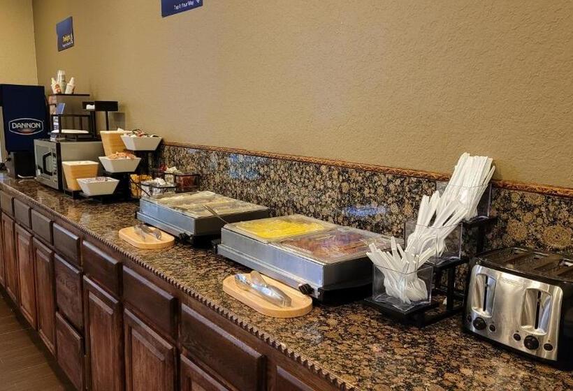 בית מלון כפרי Best Western Troy Inn