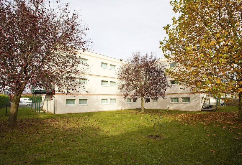 هتل Kyriad Eco Lille Sud   Noyelles Godault