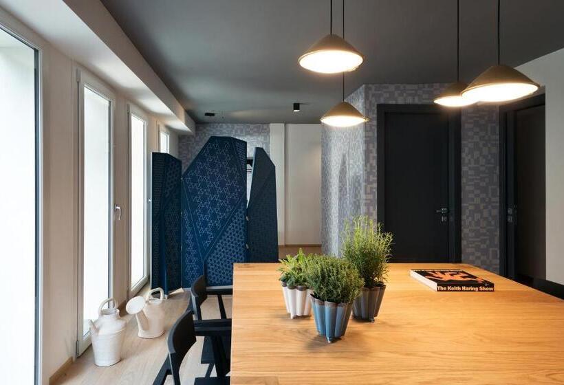 Fotos del hotel Conti Guest House:  45