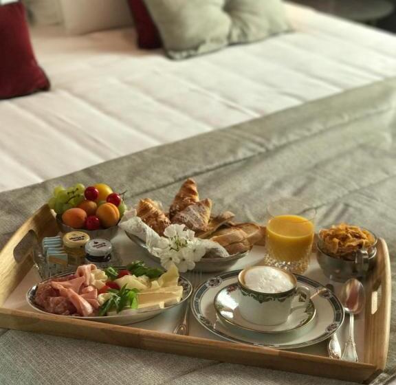 Fotos del hotel Conti Guest House:  43