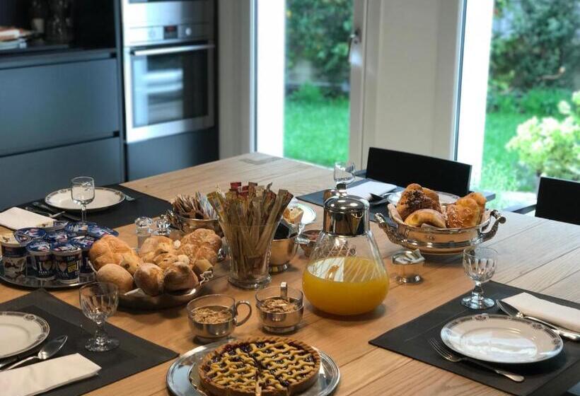 Fotos del hotel Conti Guest House:  20