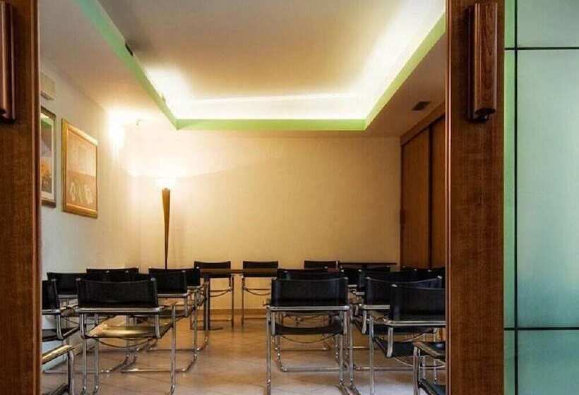 هتل Garni Villa Fontana