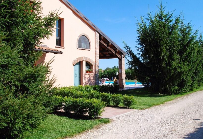 هتل روستایی Agriturismo B&b Corte Dei Gioghi