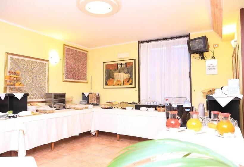 هتل Villa Piras