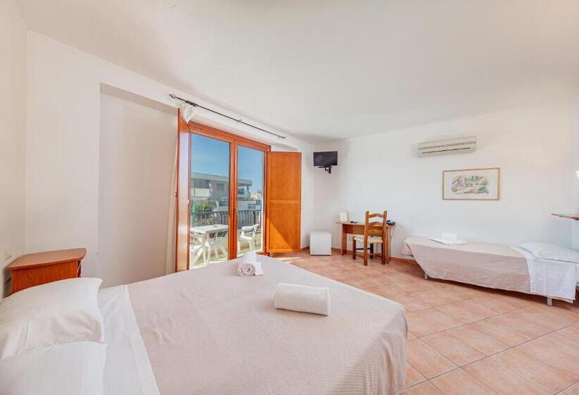 هتل Villa Piras