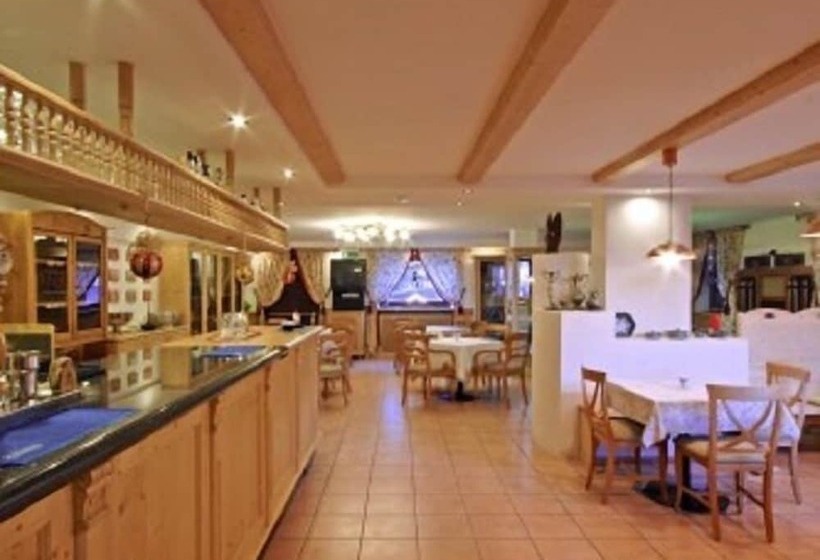 هتل Wellness E Resort Stella Delle Alpi