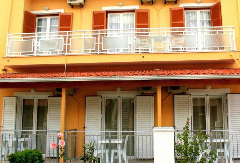 Rantos Apartments