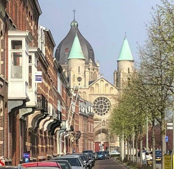 تختخواب و صبحانه Chez Hélène Luxury Bnb