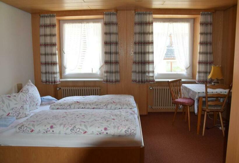 צימר Gästehaus Adler Albtal