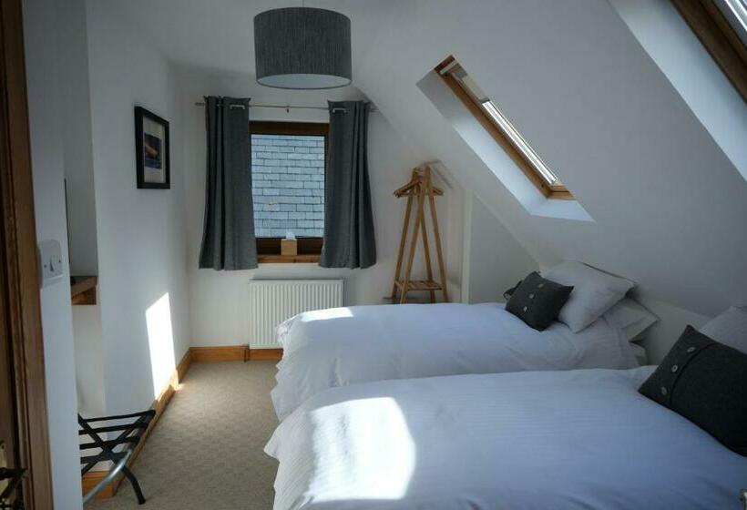 Hazelbank Bed And Breakfast