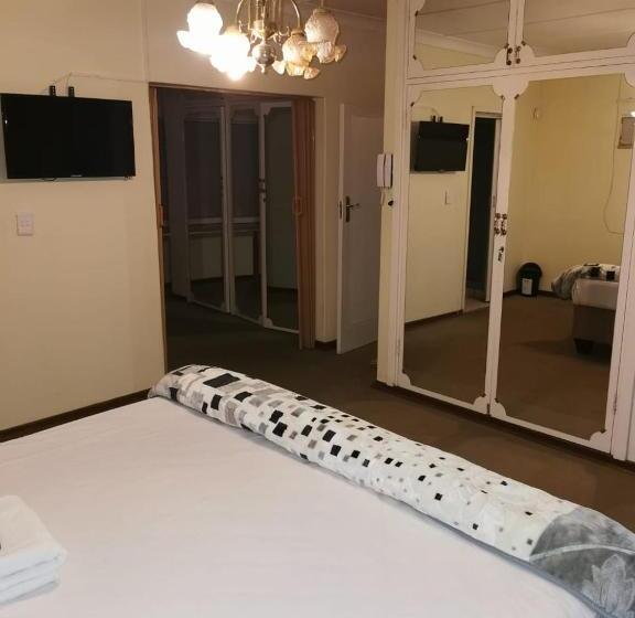 بنسيون 26 Zea Avenue Arcon Park Guest House