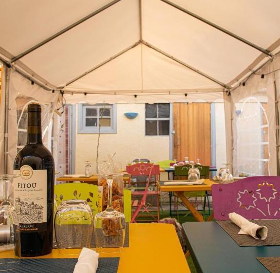 ペンション Comme A La Maison