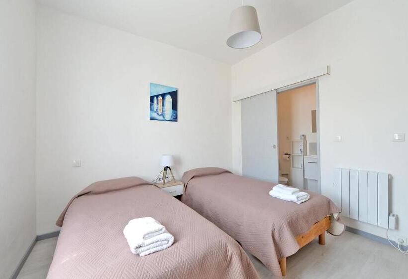 ペンション Comme A La Maison