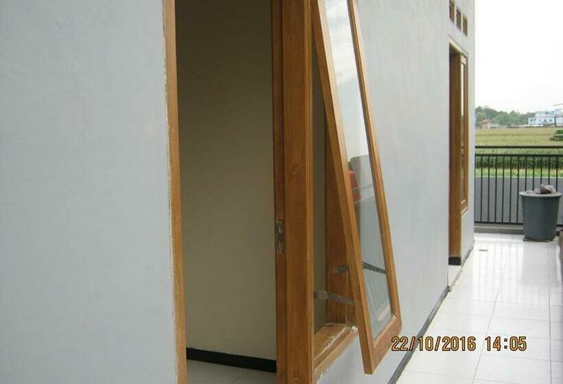 بنسيون Selaras Kost Syariah