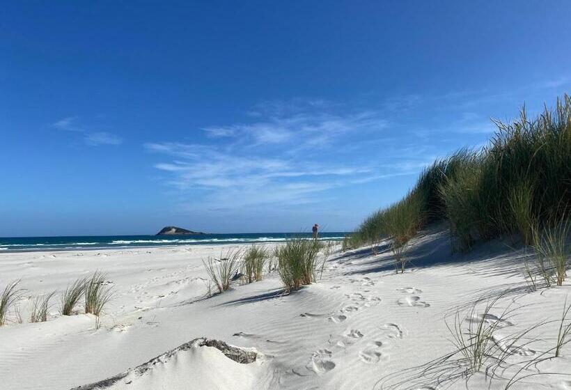 پانسیون The Willow Guest Suite