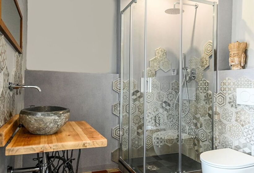 پانسیون Urban Blue Guest House