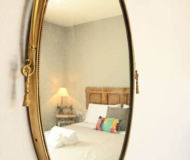 پانسیون Urban Blue Guest House
