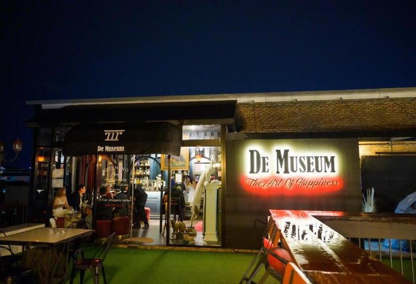 هتل Dream Factory