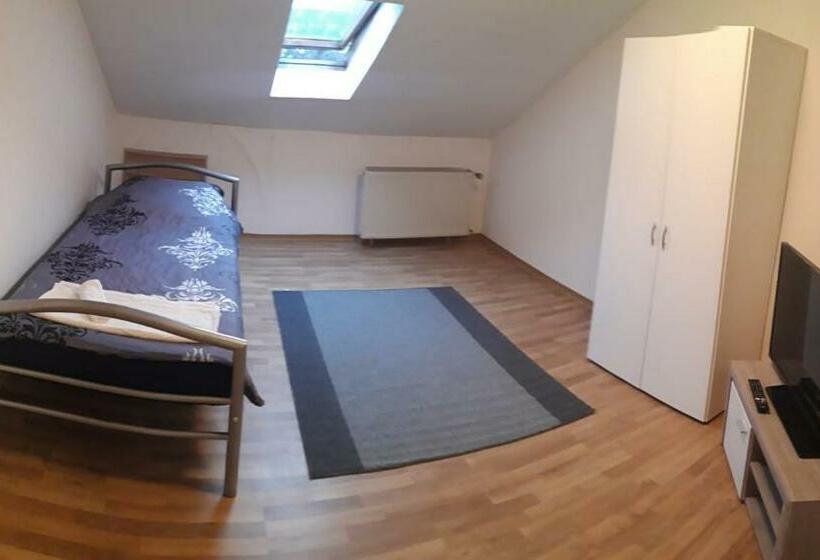 ペンション Ferienwohnung In Erftstadt