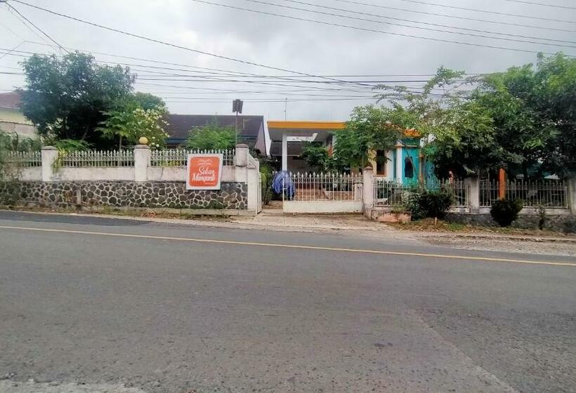 Пансион Guest House Syari Ah Sekar Manganti Mitra Aqsa