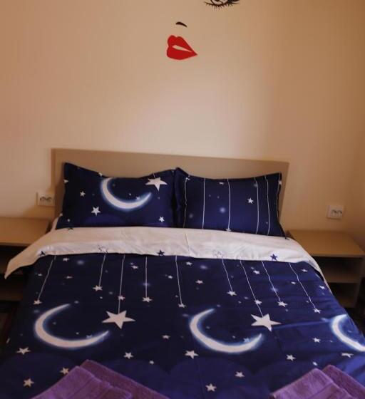 پانسیون Home For You