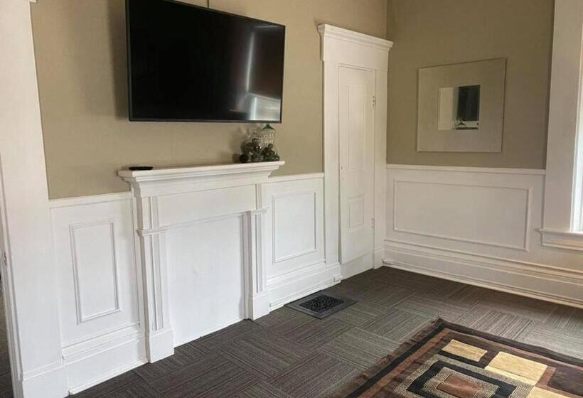 Пансион Suite 3 Eighteen
