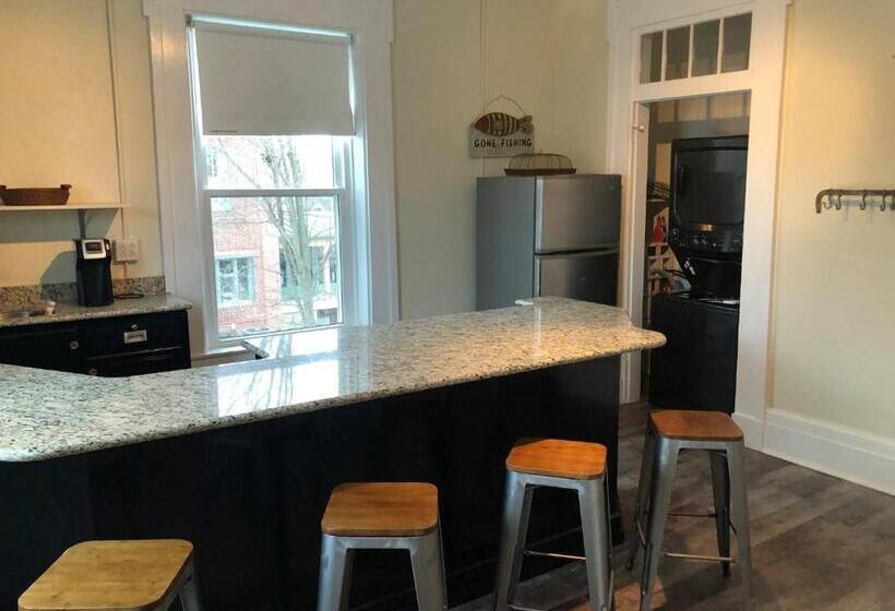 Пансион Suite 3 Eighteen